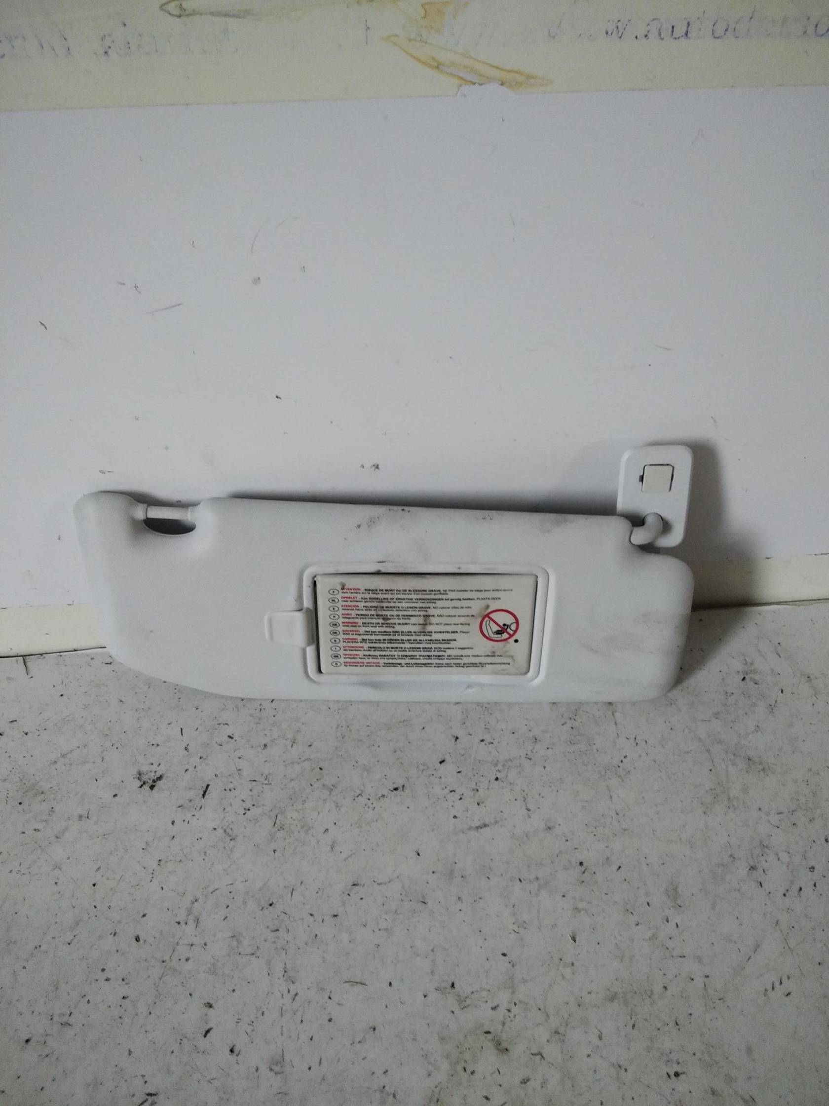 Aletta parasole parabrezza